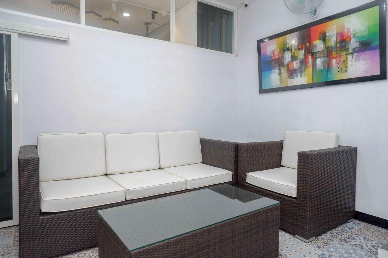 Reddoorz Plus Near Patung Kuda Undip Jatingaleh Esterno foto