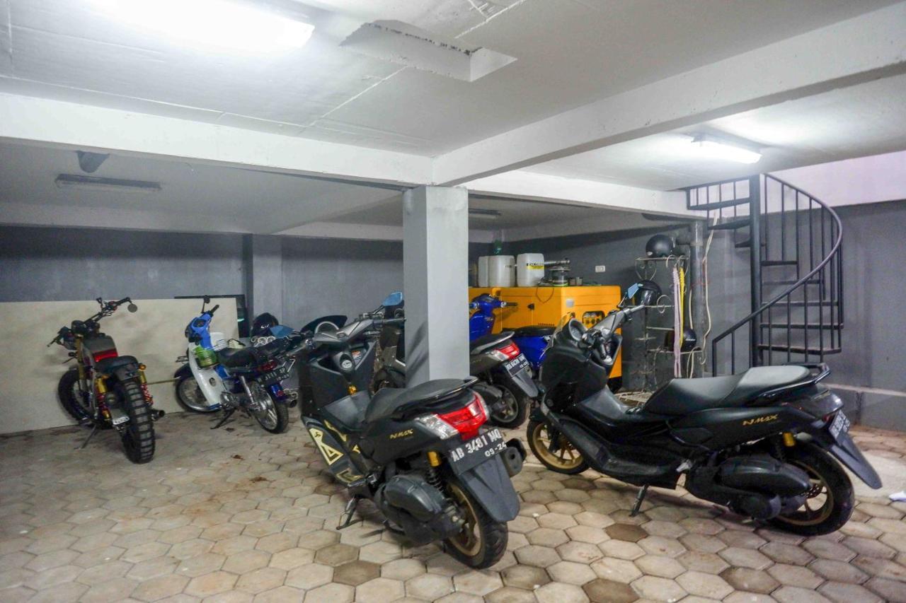 Reddoorz Plus Near Patung Kuda Undip Jatingaleh Esterno foto