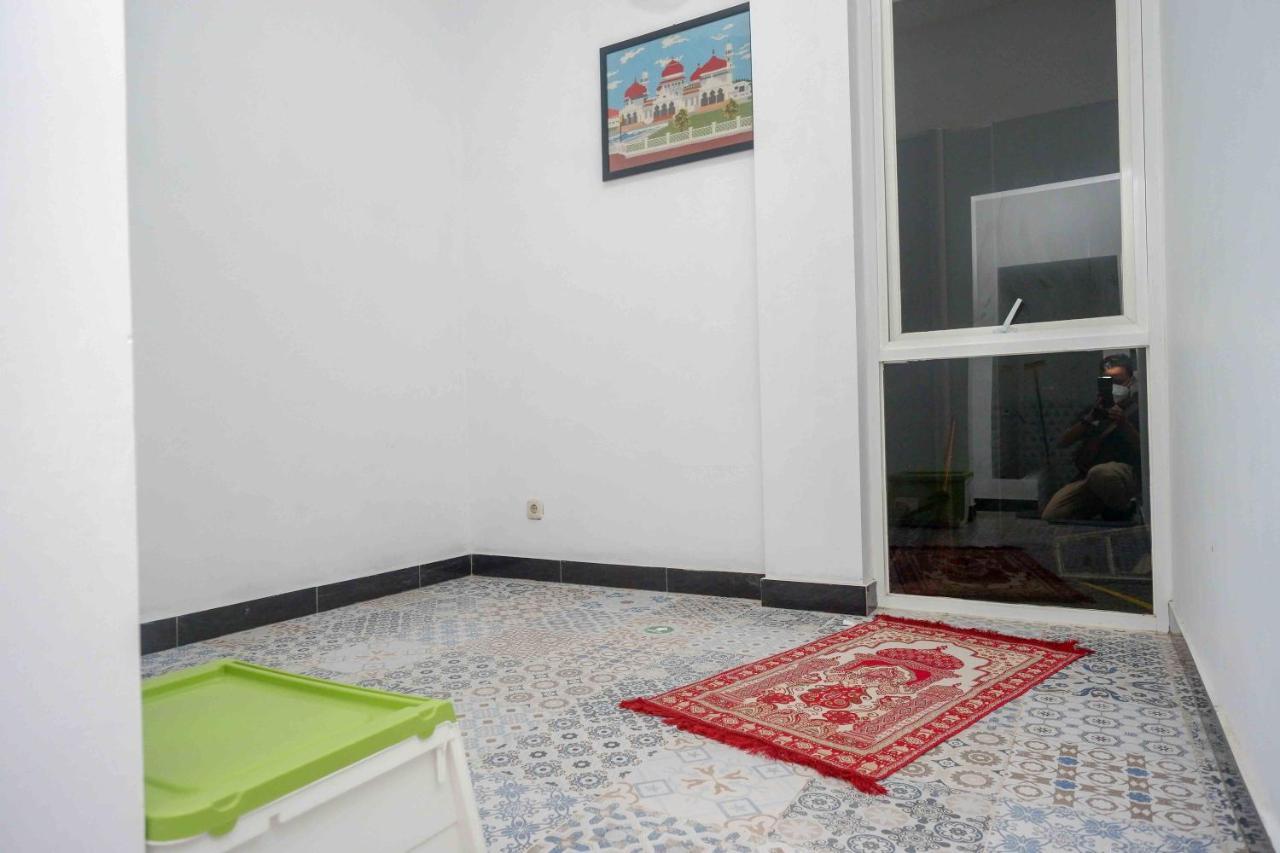 Reddoorz Plus Near Patung Kuda Undip Jatingaleh Esterno foto