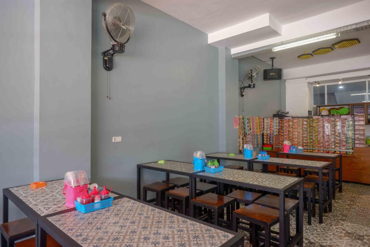 Reddoorz Plus Near Patung Kuda Undip Jatingaleh Esterno foto